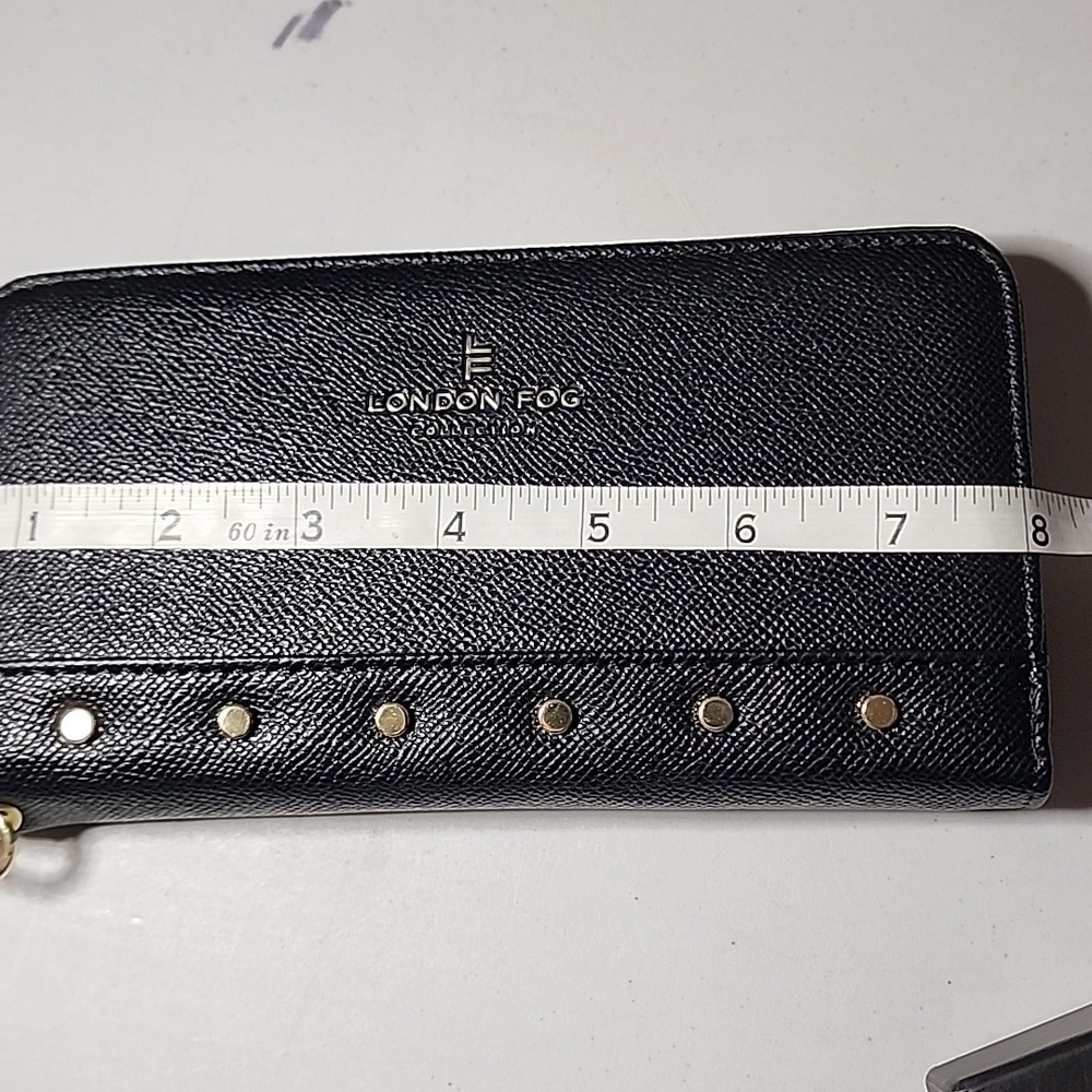 London Fog NWT Black Textured Wristlet with Gold Accents - Picture 5 of 7